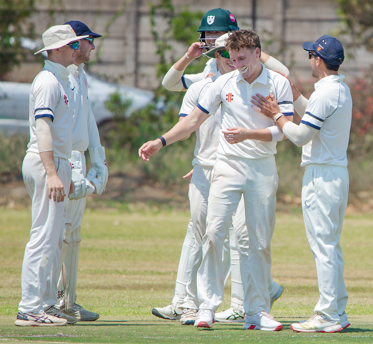 ZimCricketv's tweet image. Day 3 - Session 1: Zimbabwe 'A' - 192 & 96/3 after 31 overs
(Clive Madande 37*, Antum Naqvi 24*), taril MCC by 10 runs
𝗪𝗔𝗧𝗖𝗛 𝗟𝗜𝗩𝗘:👉 t.ly/06iaQ 𝗕𝗮𝗹𝗹-𝗯𝘆-𝗯𝗮𝗹𝗹 t.ly/_iNDV
#MCCinZimbabwe #ExperienceZimbabwe