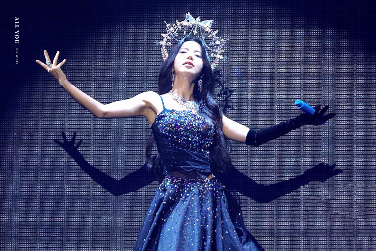 MMM_AllYou's tweet image. 251011 솔라 콘서트 &apos;SOLARIS&apos;

The Empress👑

#솔라 #마마무 #SOLAR #MAMAMOO