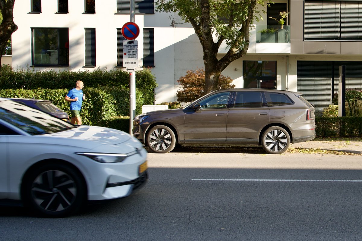 DriveGreen80167's tweet image. Sunday in motion.
#VolvoEX90 #VWID7 #Luxembourg #EVLife #Sunday #alwaysbecharging