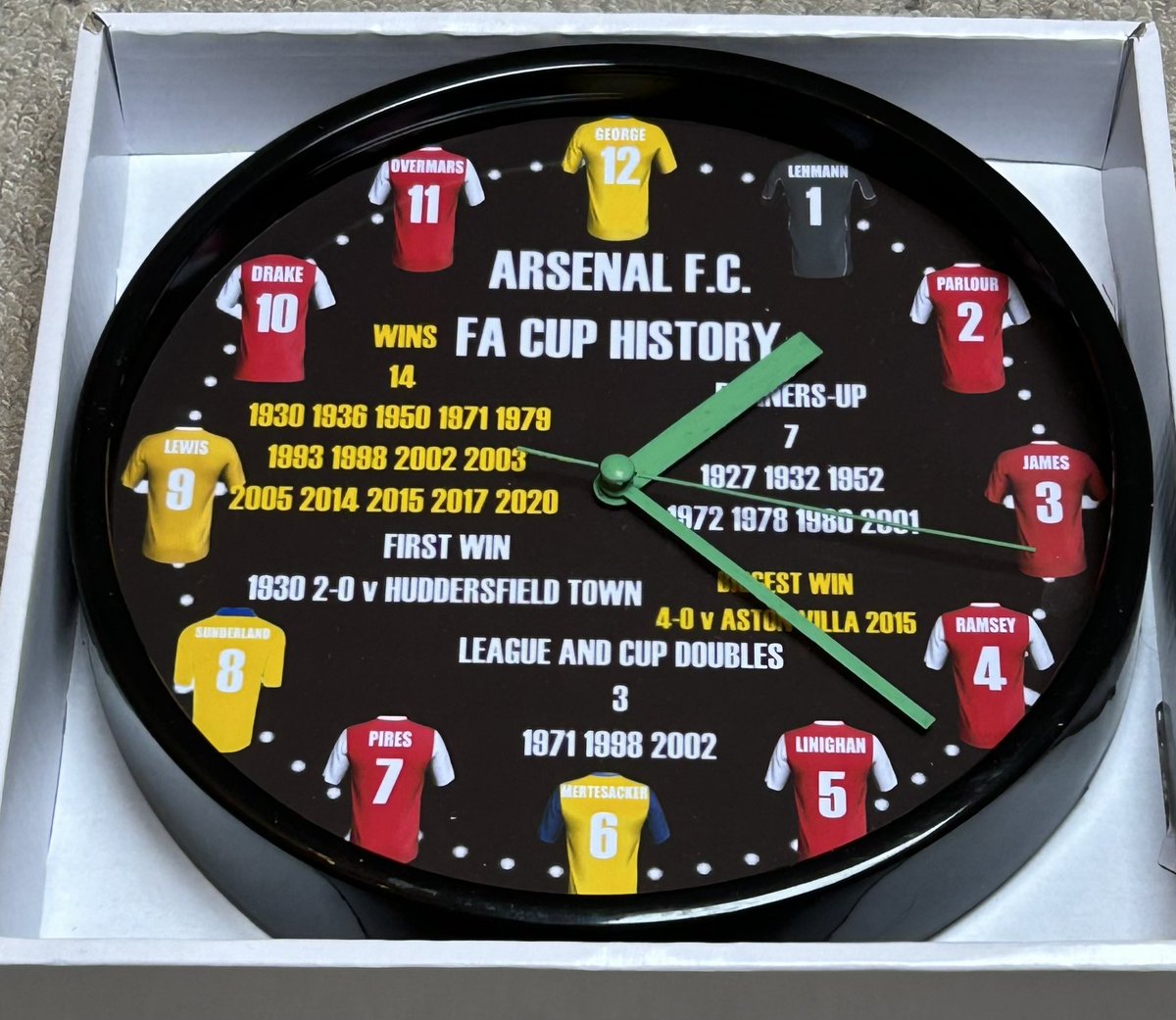 ClassFootyClock's tweet image. Monday sees the draw for the first round proper of this season’s FA Cup. Follow @FACupFactfile for all details.
To celebrate, this clock commemorating the tournament’s most successful club can be yours for just £12.99 delivered. DM for details.