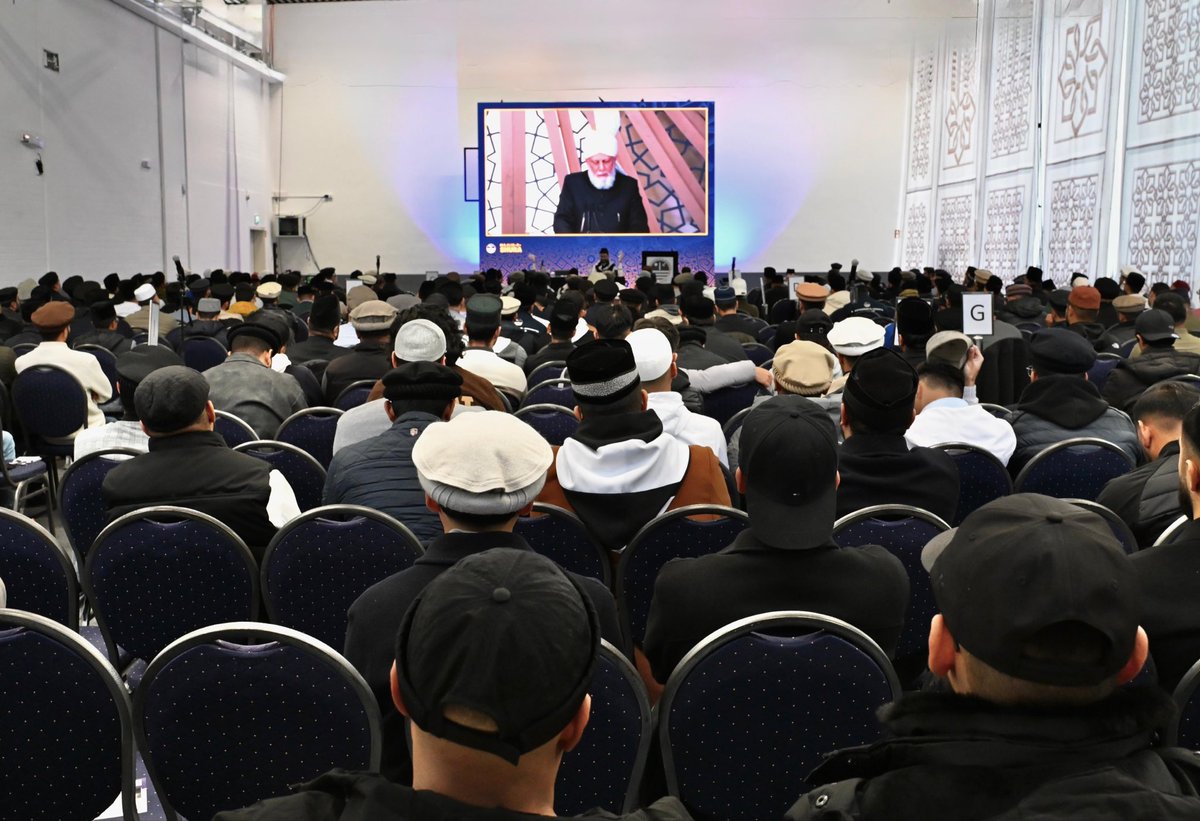 🕌 In Frankfurt tagt heute die Majlis-e-Shura der MKAD – die zweithöchste Institution der Jamaat, in der über wichtige Belange beraten wird.

🤲 Möge Allah die Versammlung segnen und die Teilnehmer mit Weisheit führen.