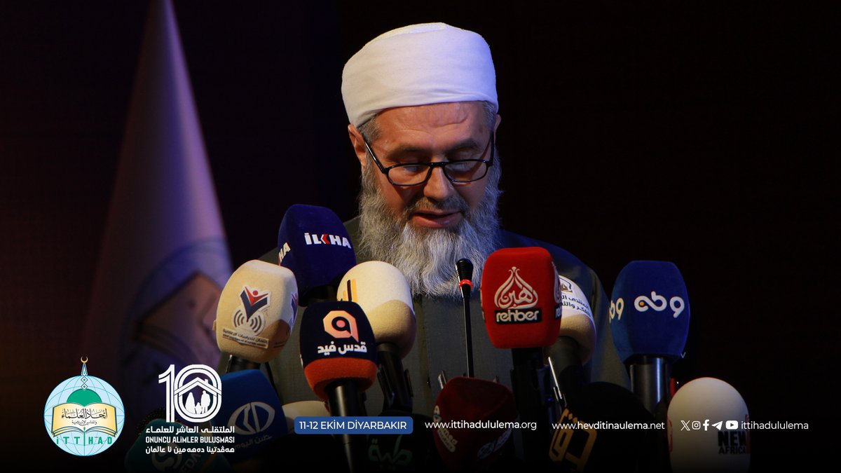 Genel Başkan Yardımcımız Molla Abdulkuddüs Yalçın teşekkür konuşmasını yapıyor.