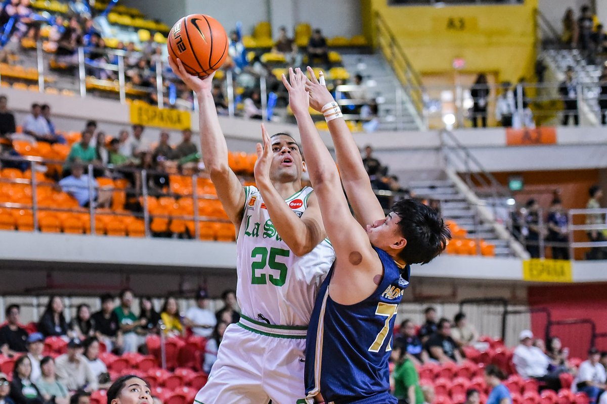 GAME PHOTOS: #UAAPSeason88 Men’s Basketball Tournament - NU Bulldogs vs DLSU Green Archers (Oct 12, 2025)

Link: facebook.com/share/p/176nfn…

📸: Joaqui Flores/UAAP Season 88 Media Team

#StrengthInMotionHopeInAction