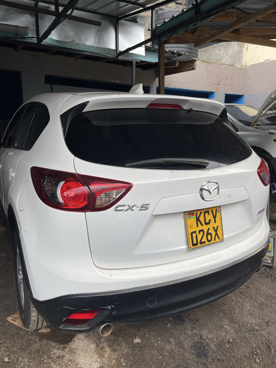 POTENTdynamics's tweet image. You might become a car owner today.
This cx-5 2013 was brought to the workshop for repairs
Upon diagnosis it had a faulty engine and owner(she is a lady) decided to sell it
She is selling it at 1.3m and has said that she will cover the cost for engine replacement and any repair…
