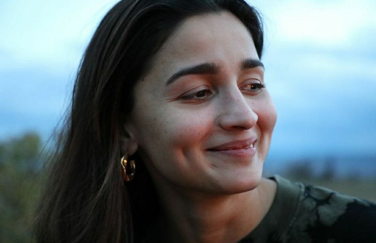 At this point, Filmfare might just need a separate category — “Best Actress excluding Alia Bhatt”  because she’s simply on another level. Since she's hands down the best actress in the country, she's highly deserving of any accolades she receives. (1/3)