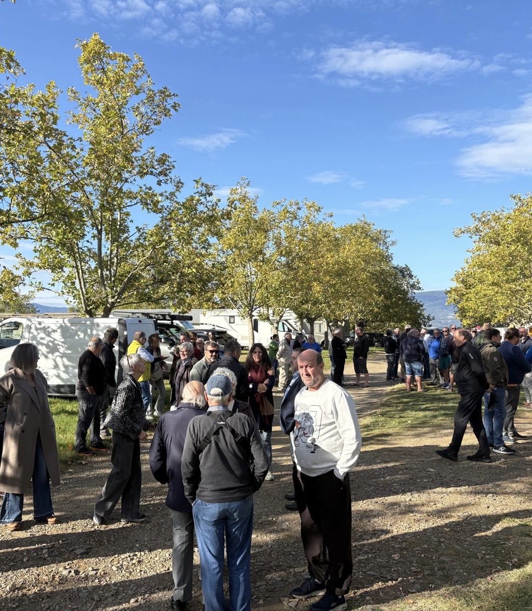 En record del Miquel Caminal 🕊️

Hem acompanyat la família i els amics en aquest dia d’homenatge. 

📸 <a href="/llop74/">joan llobera</a>