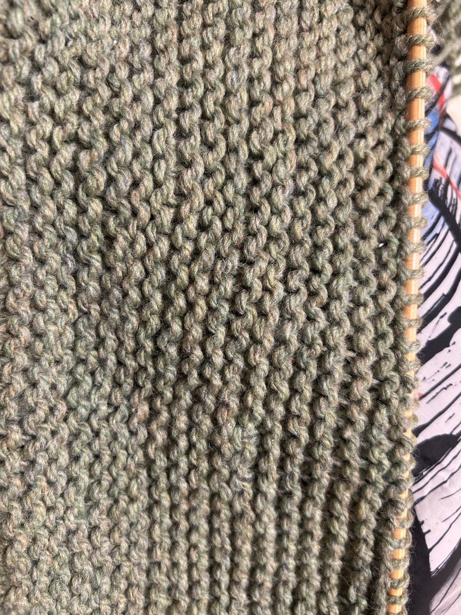 Mitan0602's tweet photo. 進んで来た🧶マフラー
#Xmaspresent  #手芸 https://t.co/FBlc2eb2WN