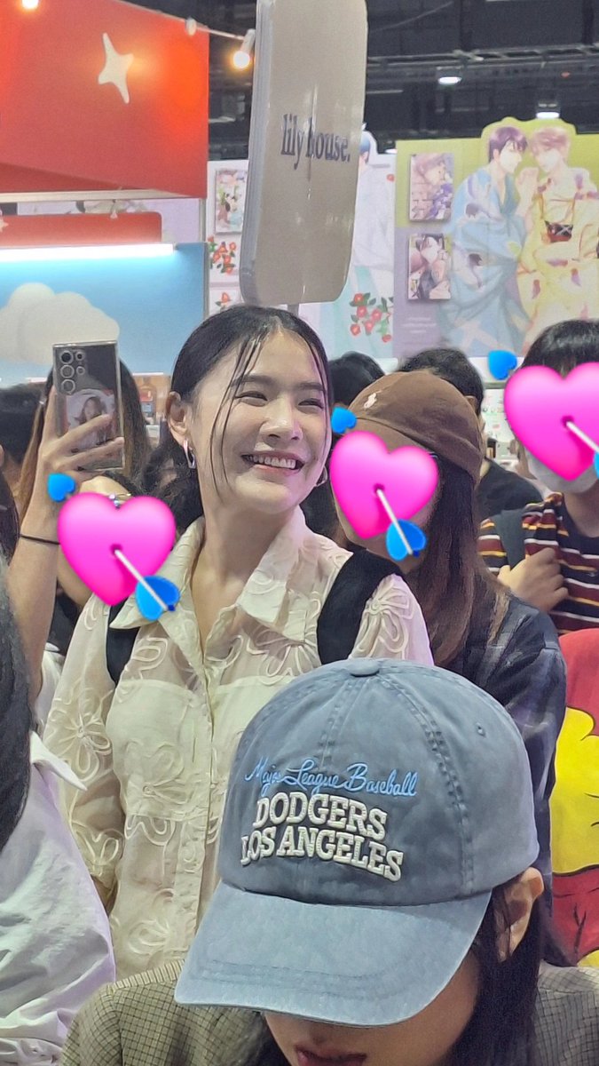 ydweclimbtofall's tweet image. คุณพันดาวมาหาพี่นักเขียน แถมปั้นเซรามิคมาให้ด้วย 🥺🥺🥺💘🤏🏼 เป็นพี่เพียวโดยสมบูรณ์จริงๆค่ะ