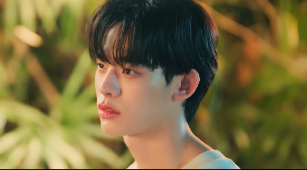 acphotons's tweet photo. @minestarryglow ((qin loves singing so duang hits the right mark when he praises his voice. his eyes completely change after hearing that 🥺🥺 just like how por loves singing and tee asked if he is interested to sing and dance with him)) https://t.co/aaWrwHuAWY