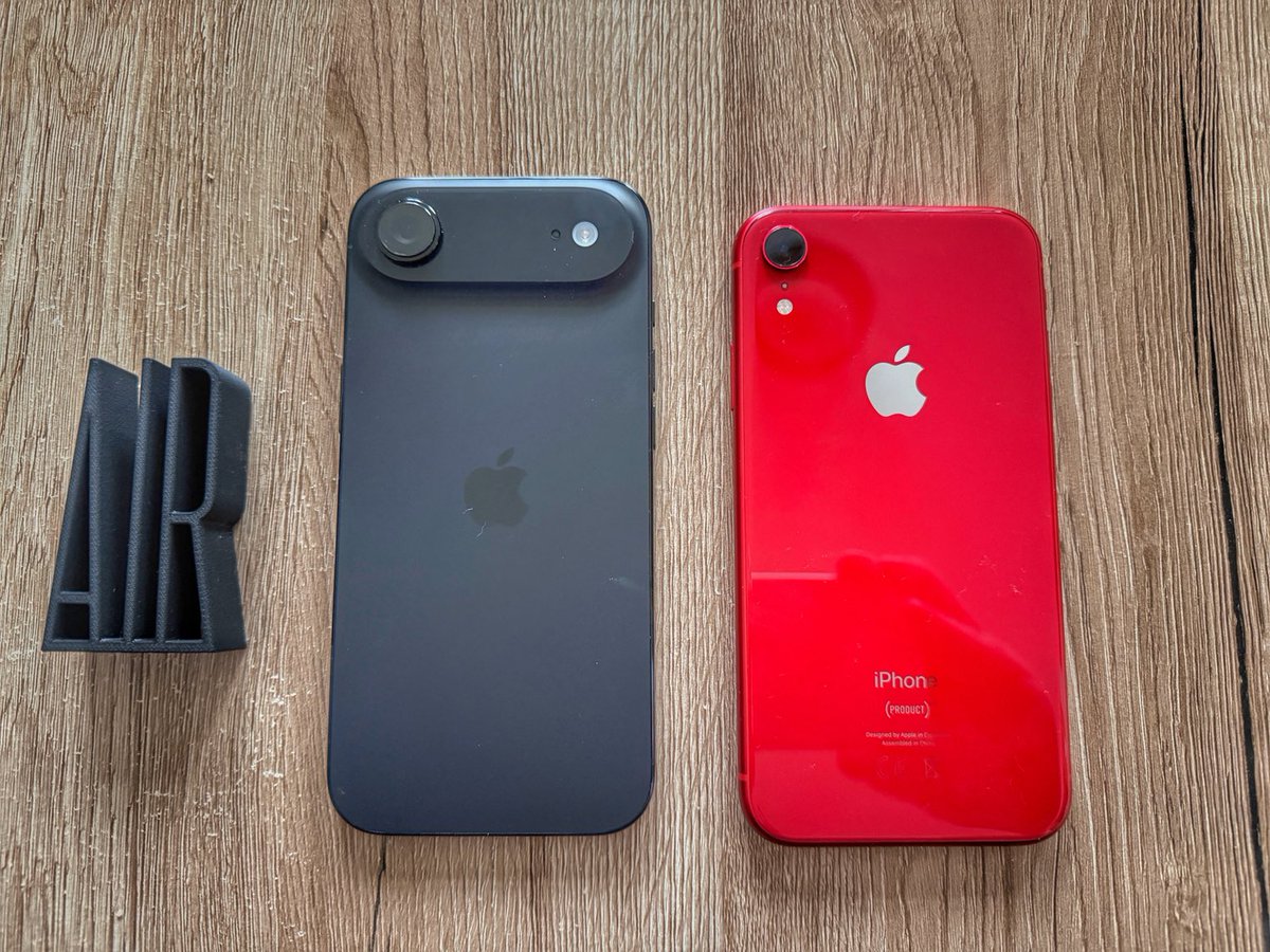 2edgesth's tweet image. #Apple #iPhoneAir vs #iPhoneXR