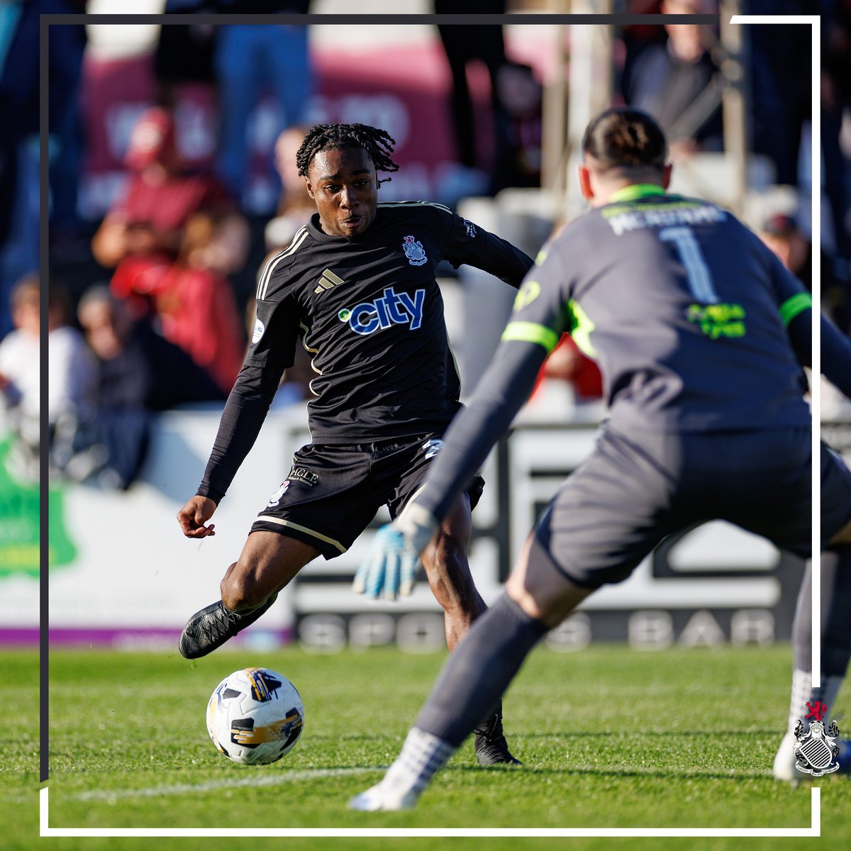20˚in Arbroath in October ☀️ <a href="/queensparkfc/">Queen's Park FC</a>  struggled against <a href="/ArbroathFC/">Arbroath FC</a>  📷 now on my website ➡️ tinyurl.com/5baha47r