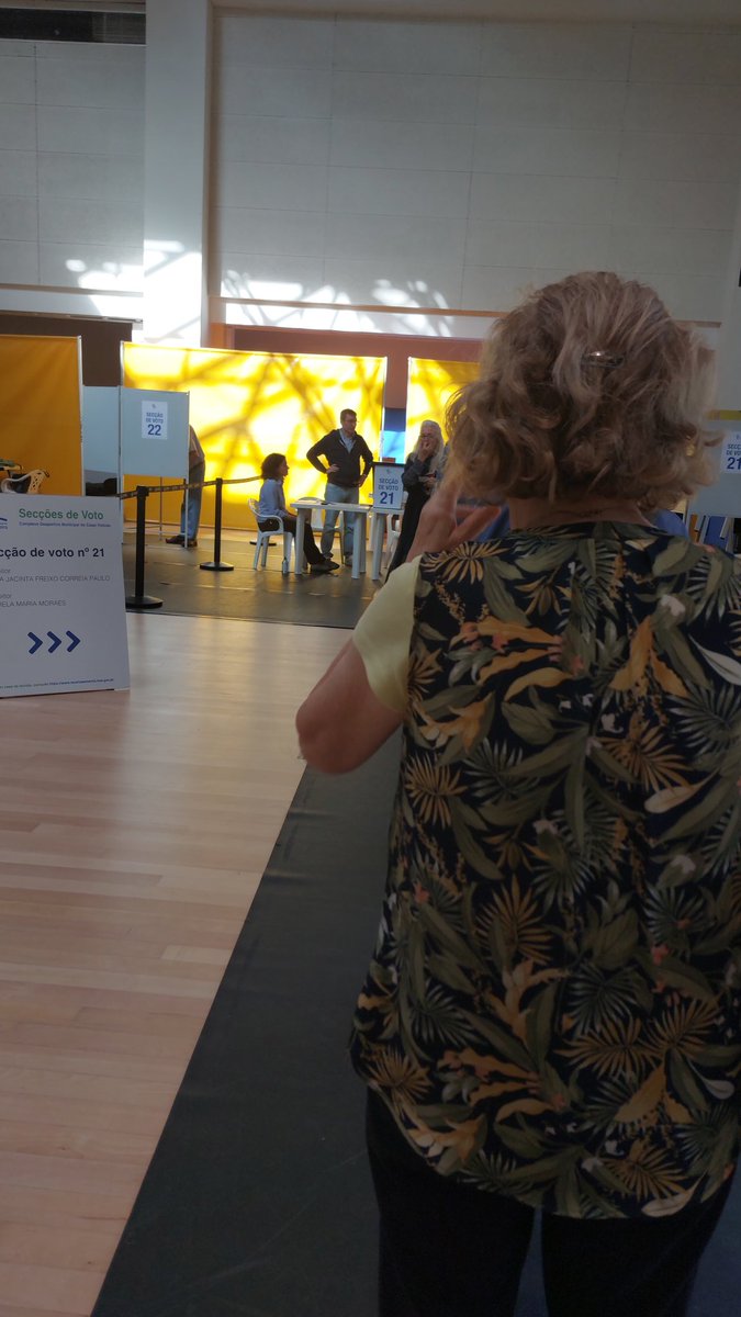 Bora lá cumprir o dever de votar