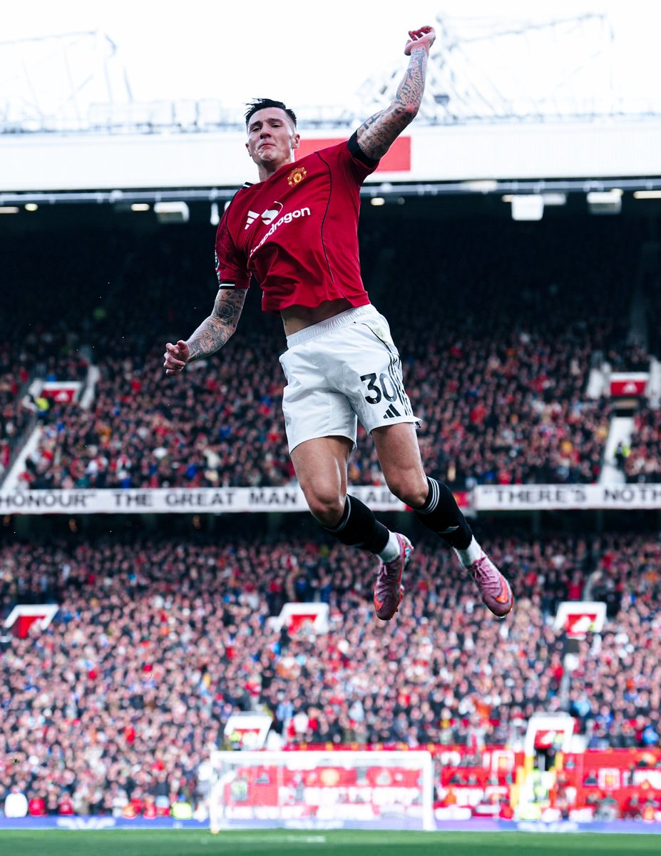 𝐂𝐚𝐧𝐭𝐨𝐧𝐚'𝐬 𝐂𝐨𝐥𝐥𝐚𝐫 tweet media