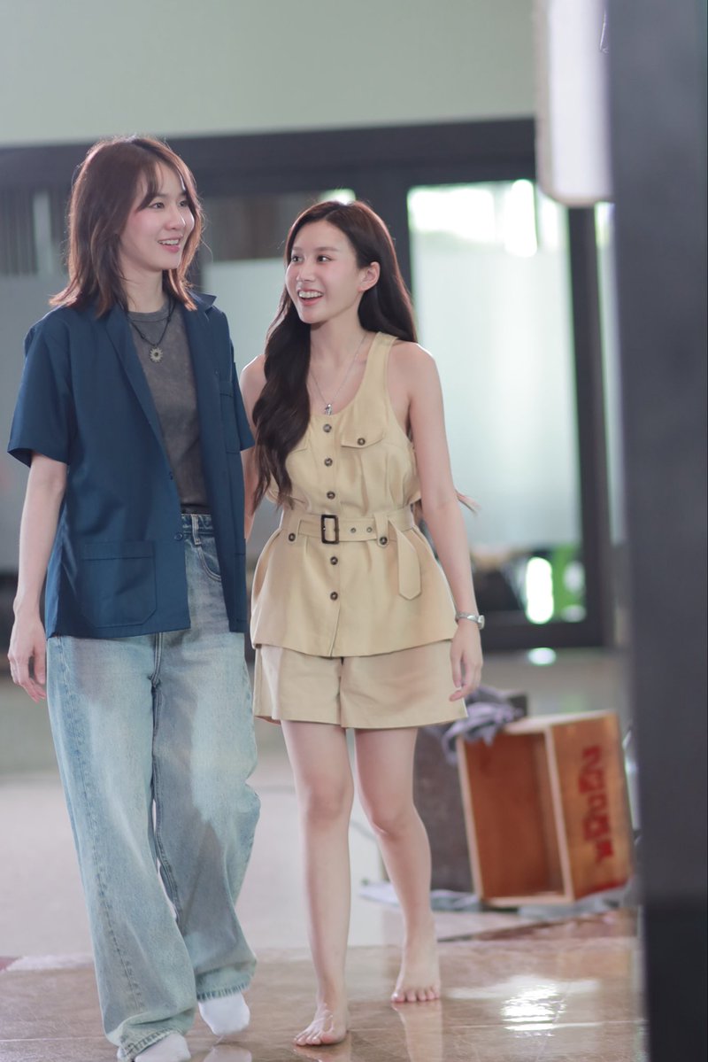 ffolky_'s tweet image. สาวคนนี้เดินจูงมือหนูมา3ปีละหรอเนี่ย

Happy To Love Ormfolk
#3YearsWithOrmFolk