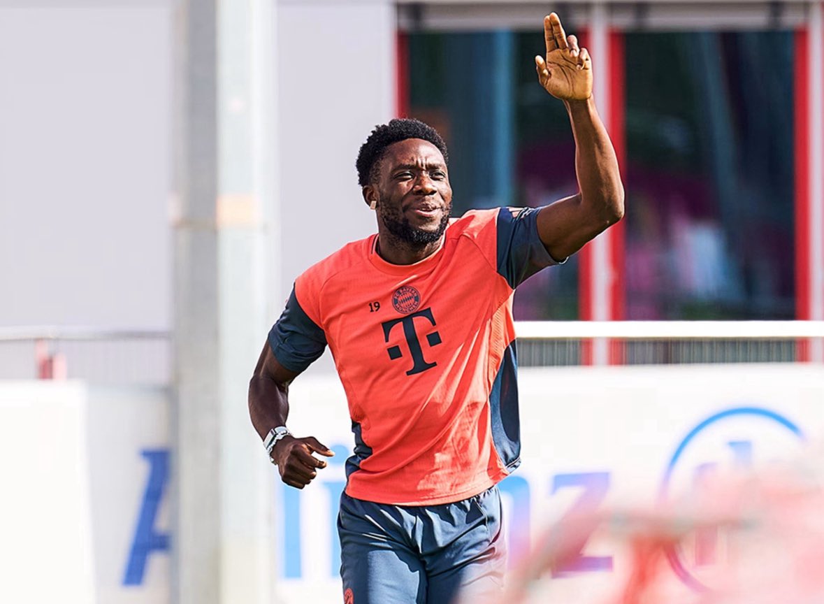 FabrizioRomano's tweet photo. 🔴⚪️🔜 Alphonso Davies: “The future looks good; the hardest part of rehab is now behind me”.

“I'm excited and looking forward to rejoining the team and playing the sport I love. I can’t wait!”. https://t.co/NX0yA7gJhb