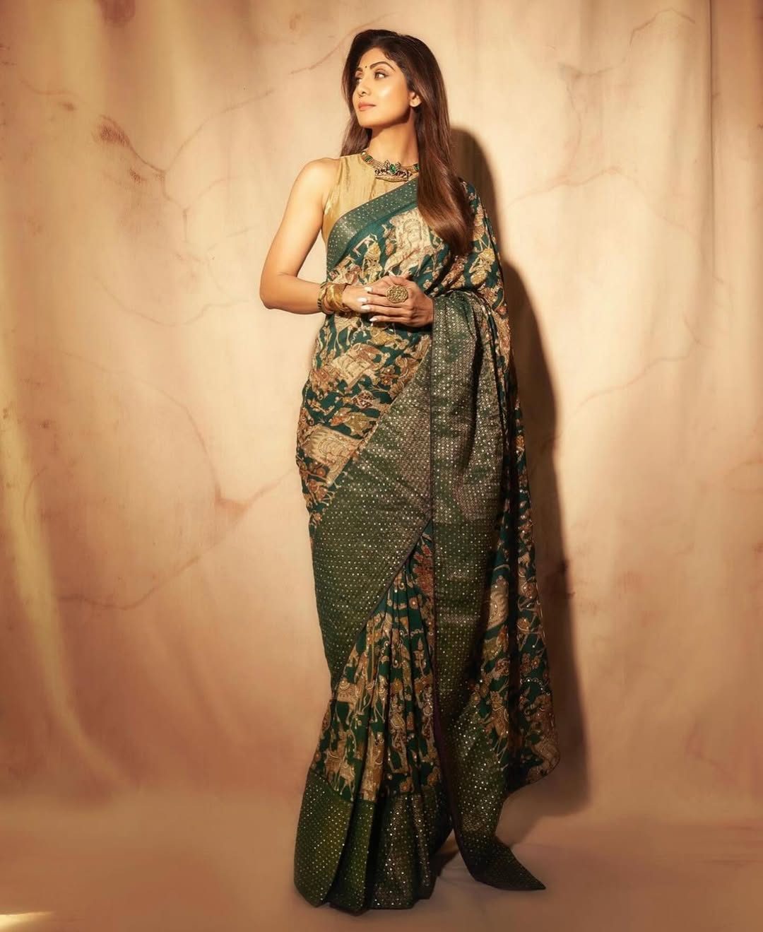 Image Indian Actress Shilpa Shetty | iiQ8 Beautiful Bollywood Heroine Shilpa Shetty