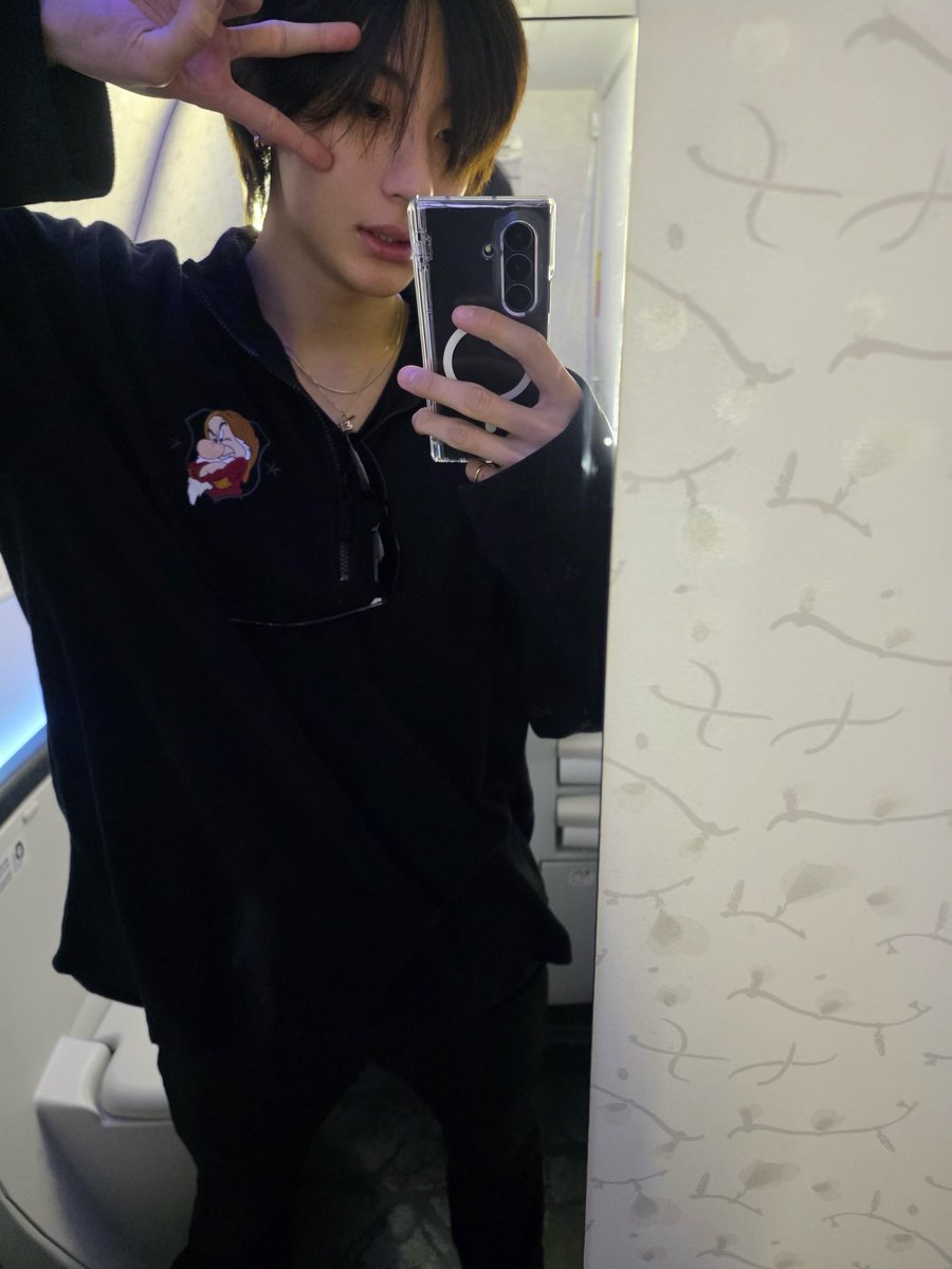 riize_archives's tweet image. 251012 #ANTON riize_official instagram