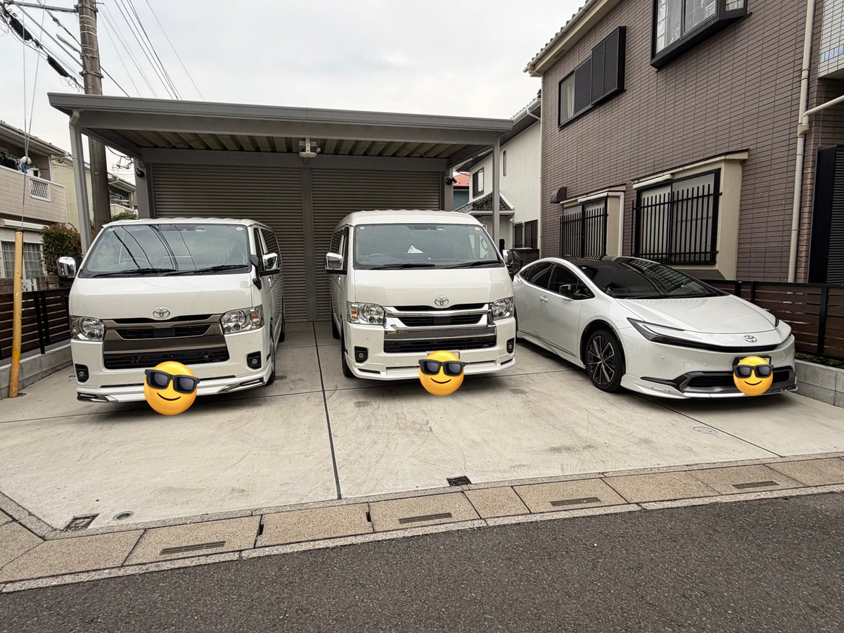 ハイエース入れ替え
ダークプライムSとやらにしてみた！

注文してから1ヶ月で来るまさかの短納期。
注文止まってるはずなのに
トヨタもよく分からんね〜笑