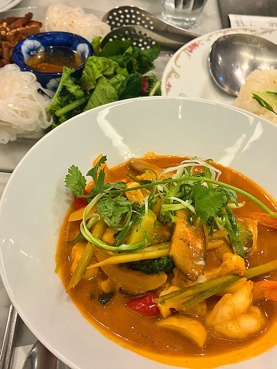 향신료 한가득 커리와 분짜