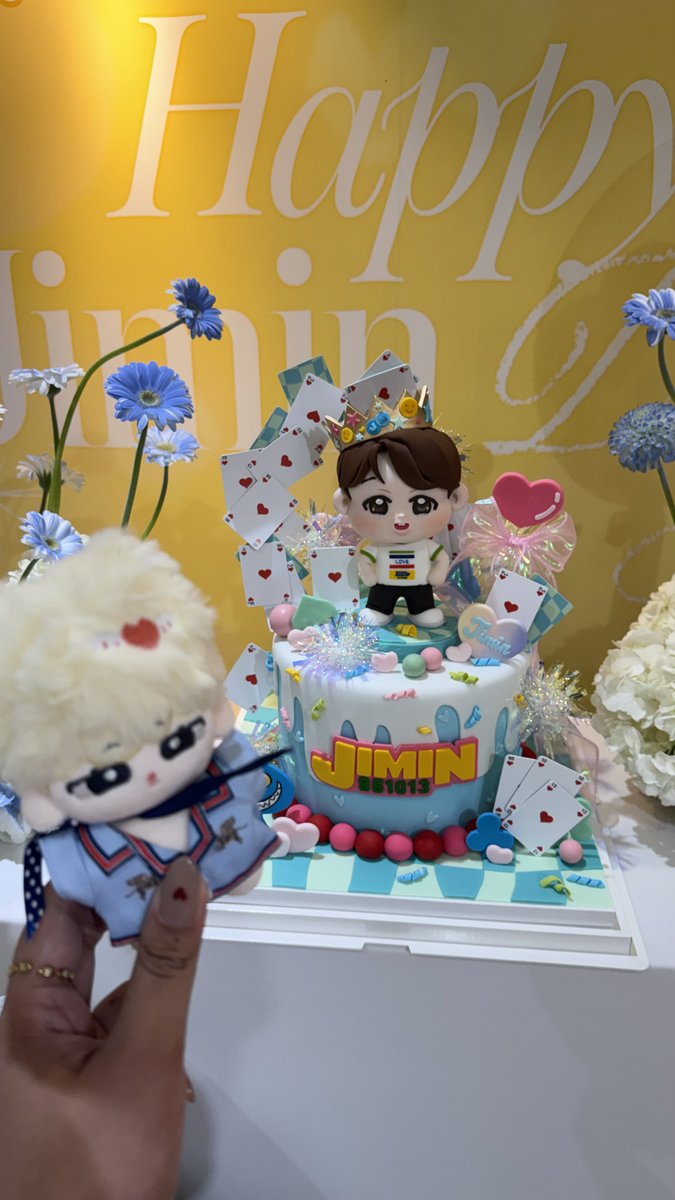 arirang 🪭 semi ia , prepping for con tweet media