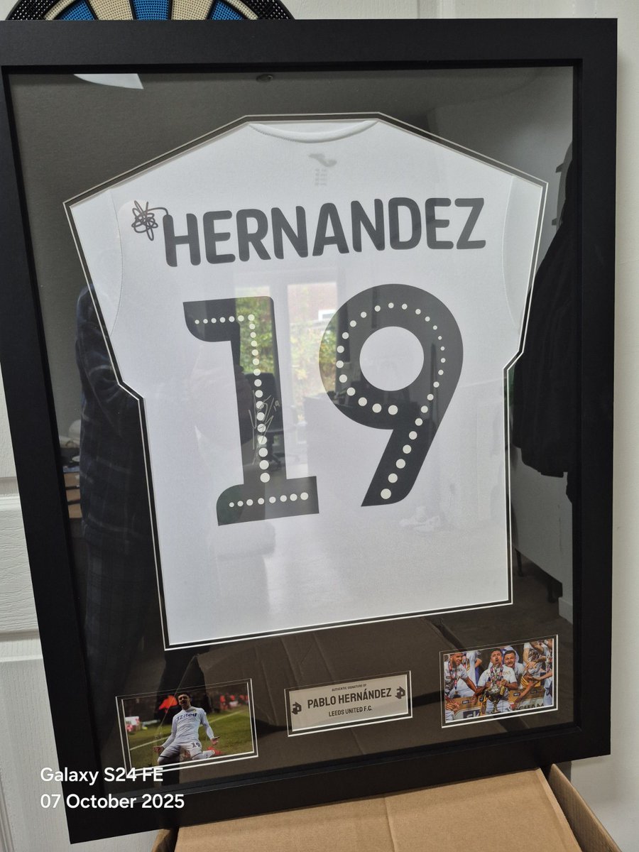 LUFCcollectible's tweet image. Pablo Hernandez (Leeds United) Signed Framed T Shirt with COA.. 

£83.88 currently

1 bid

Ends Tue 14th Oct @ 8:39am

ebay.co.uk/itm/2363736212…

#ad #lufc #alaw #mot