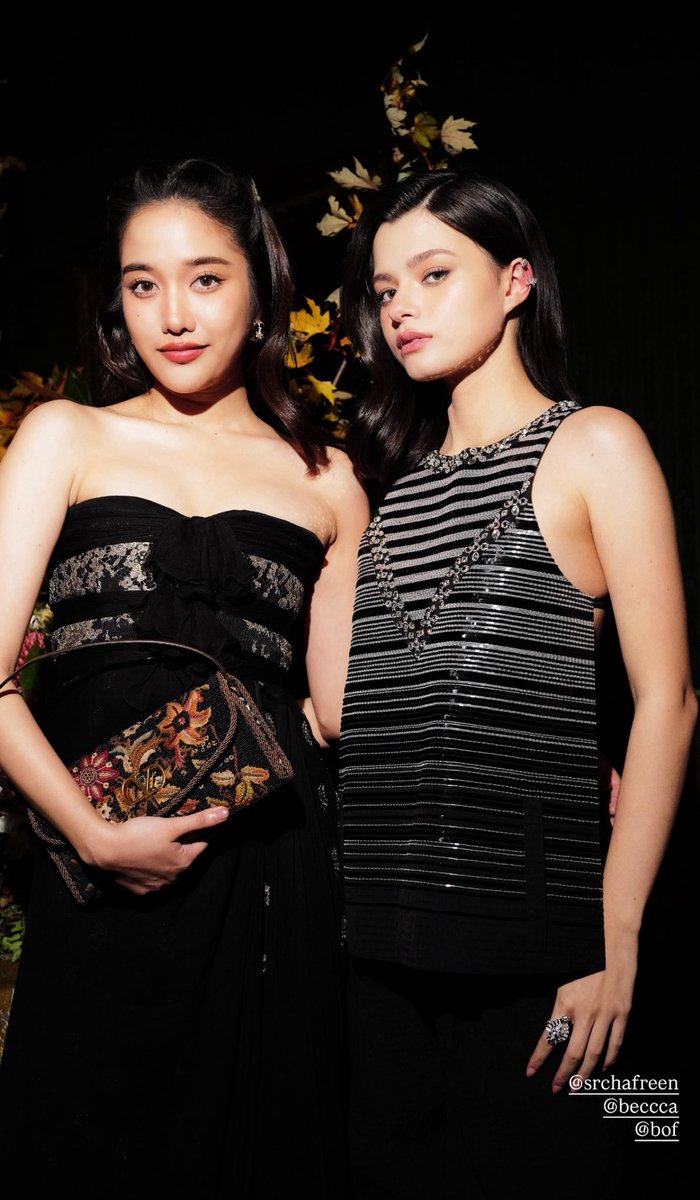 For MIV!

IG push - We need more comments on Galafr, Ellefr and Chanel + Valentino event post of FreenBecky's IG account. 

Tiktok push - We need more comments bookmarks reposts on FreenBecky personal account, and Gala fr, Vogue fr. 

Need to push big media + FreenBecky's IG +