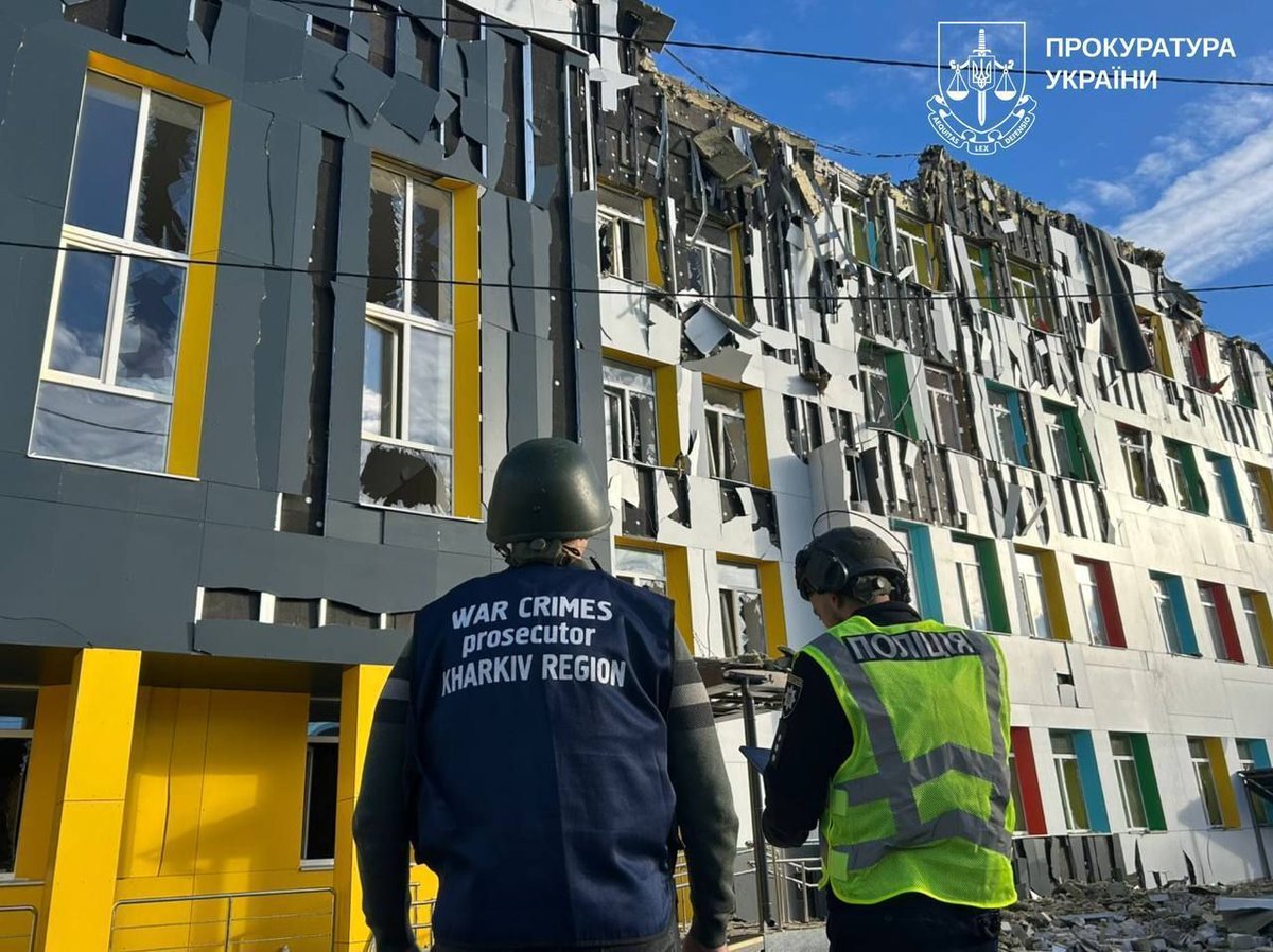 ⚡️ Russians hit a school in Chuhuiv, Kharkiv region, injuring five people, including a 12-year-old girl.