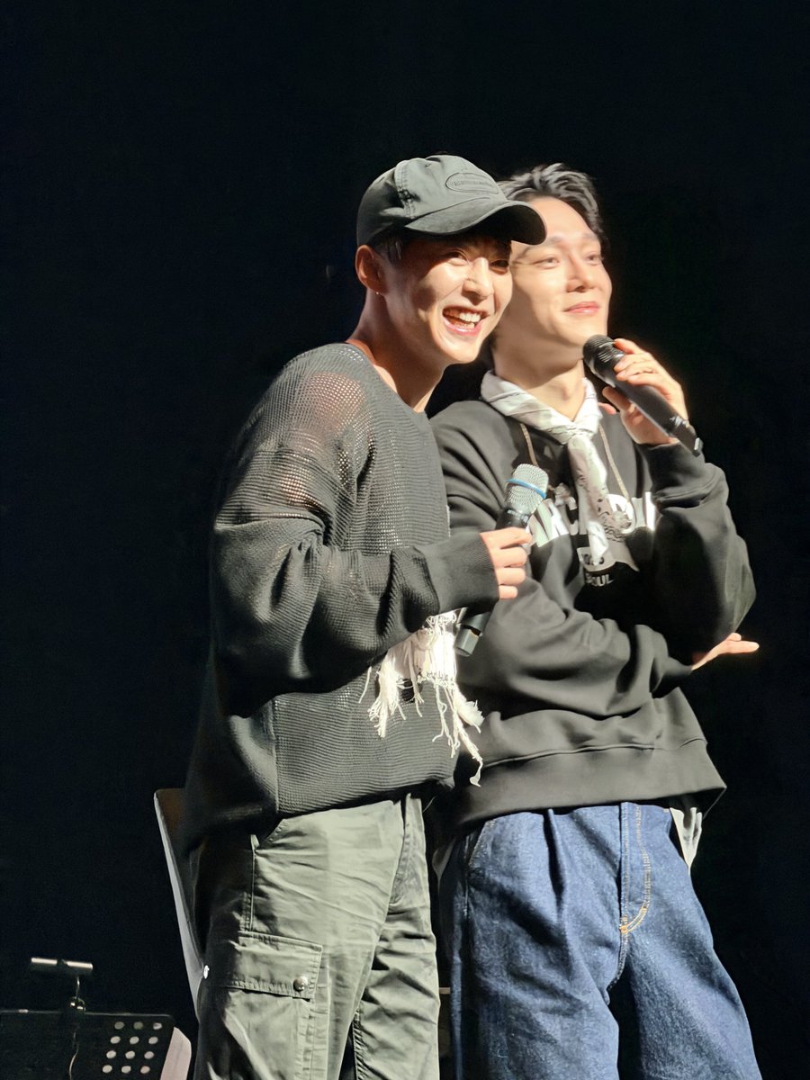 minseok went up on stage!!! 🥺🫶

#ArcadiaInSeoulD2 #CHEN #첸 #XIUMIN #시우민