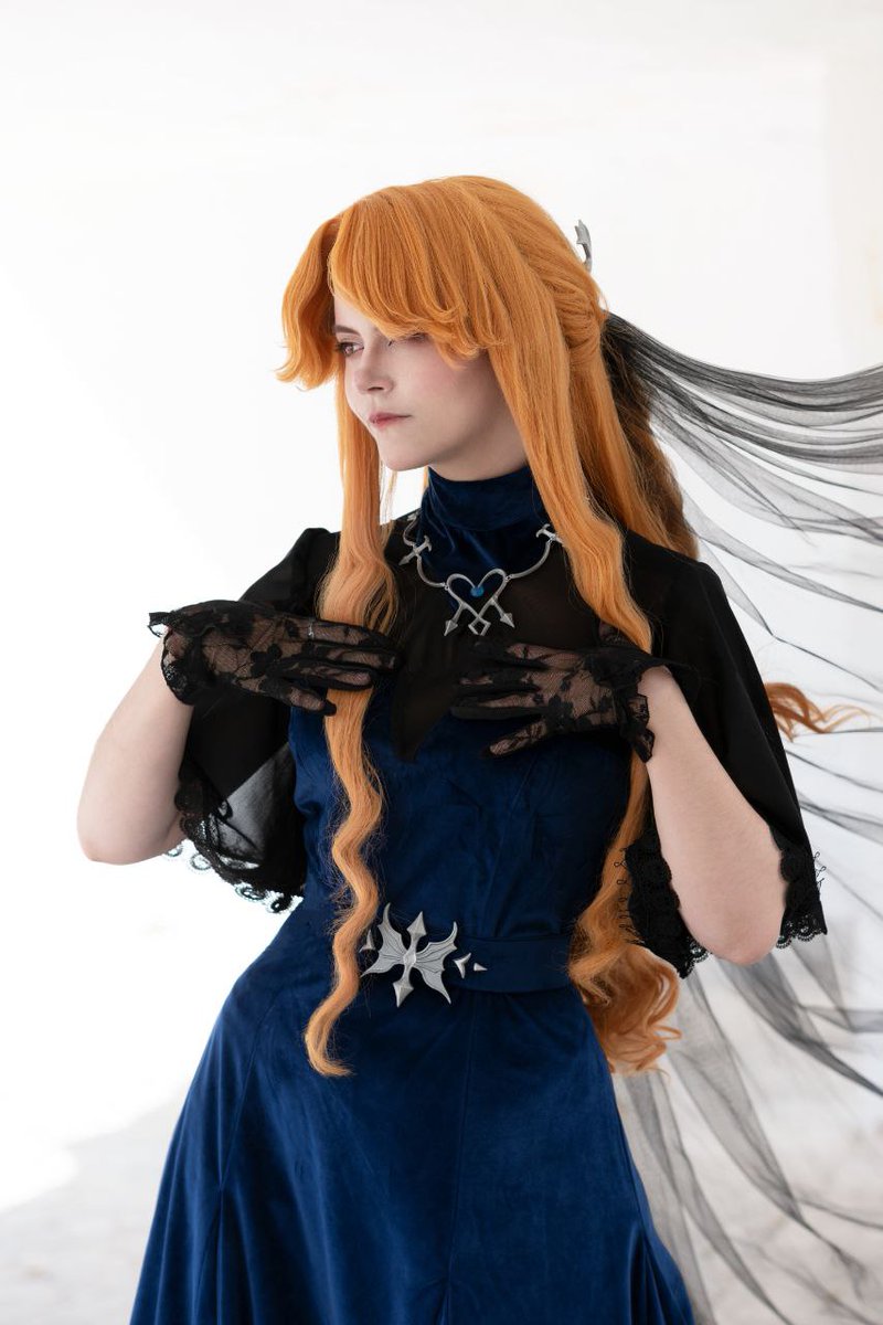 SamandraDarmes's tweet photo. This velvet light is no light at all
This city is full of monsters
This night is a fake or another mistake
But who am I to say no?

#CastlevaniaNetflix #CastlevaniaNocturne #castlevania #Lenore #cosplay https://t.co/NWXpCg2hXe