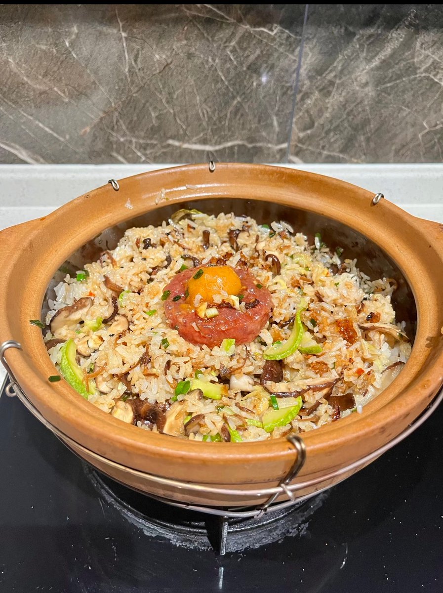 焦香煲仔饭，拿捏你的胃
#美食