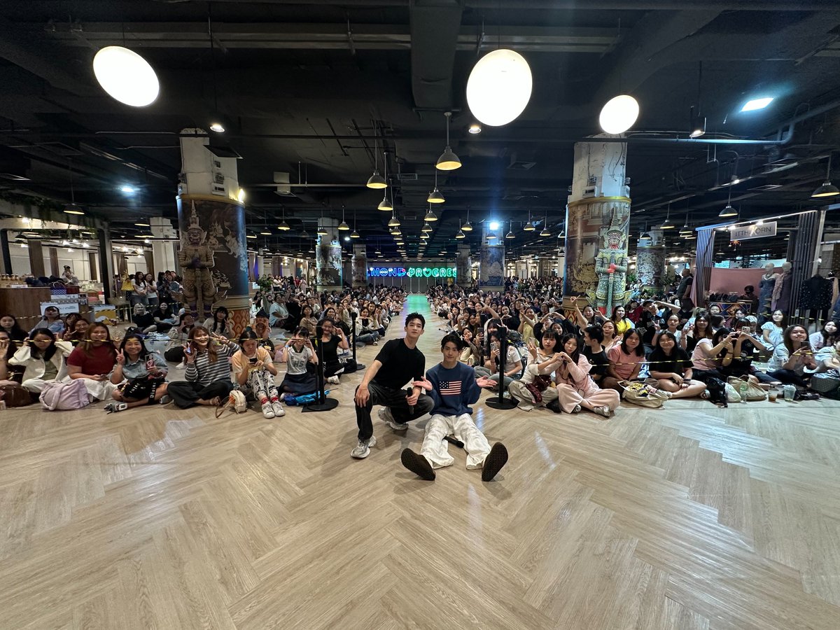 GmmtvShop's tweet image. แอลม่อน - โปรเกรส ดีใจที่ได้มาเจอกับทุกคนวันนี้นะคะ เป็นยังไงกันบ้างครับ วันนี้สนุกไหม เดี๋ยวเรามาเจอกันอีกนะครับ

@almondsleepp @___progresss___

#GMMTVFANIVALxAlmondProgress
#GMMTV
