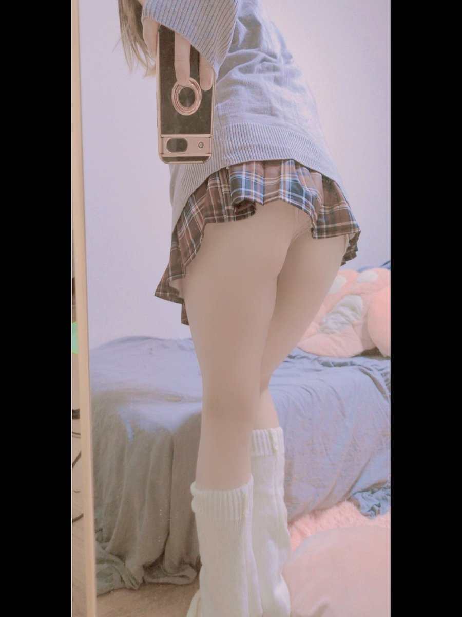 #三連休はフォロワーさんが増えるらしい
←イラスト                    描いた人→ 