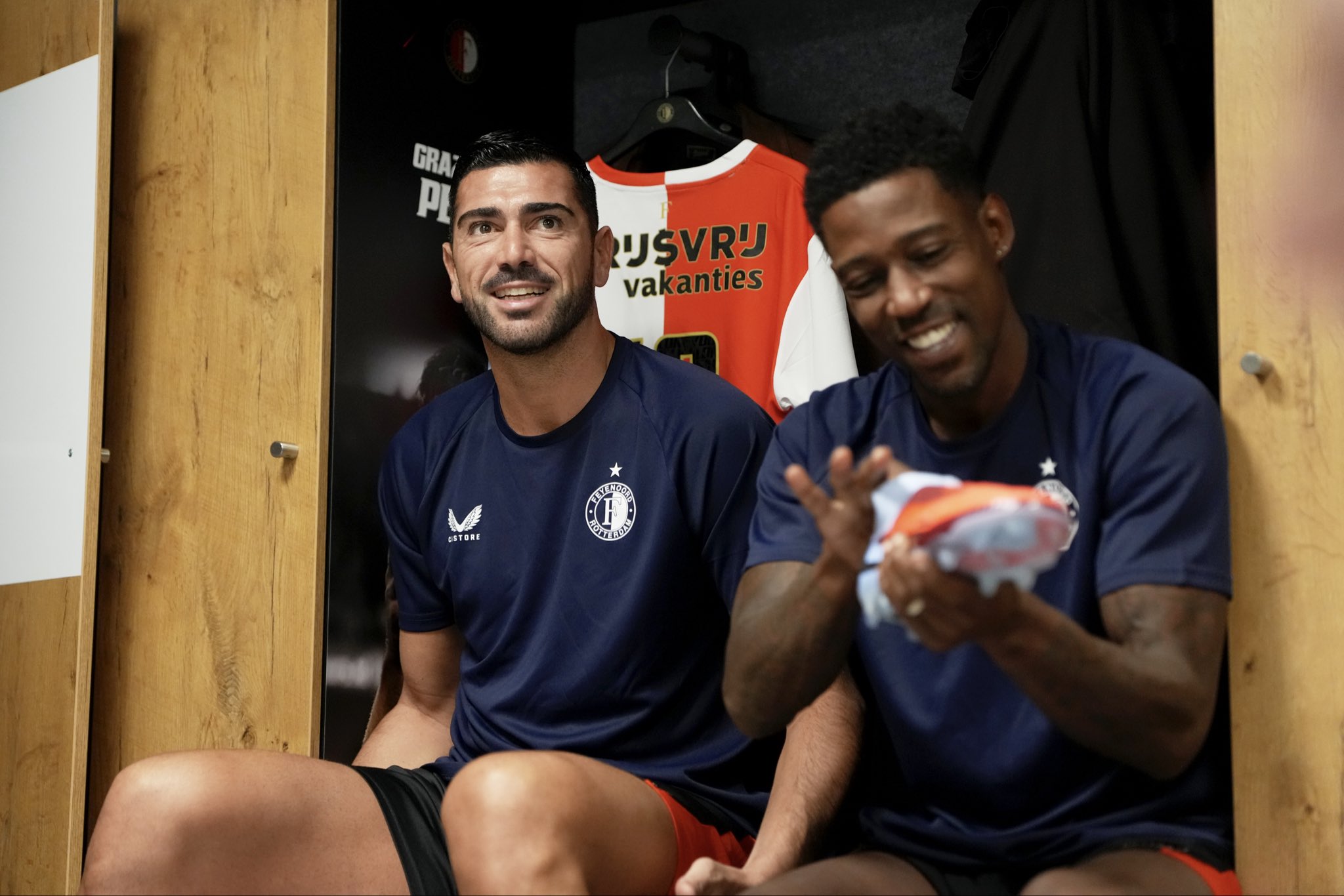 G3DYtDtXAAAn4uN?format=jpg&name=large