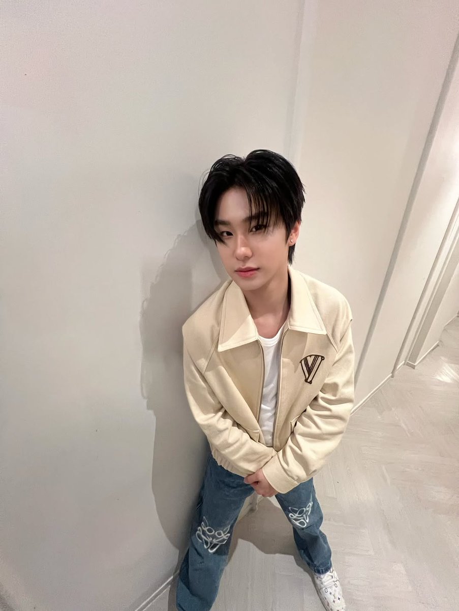Lukeso_Official's tweet image. 12.10.2025 | @lukepeemsan 
IG Post Updated : lukeso_

🍦

#lukeso_