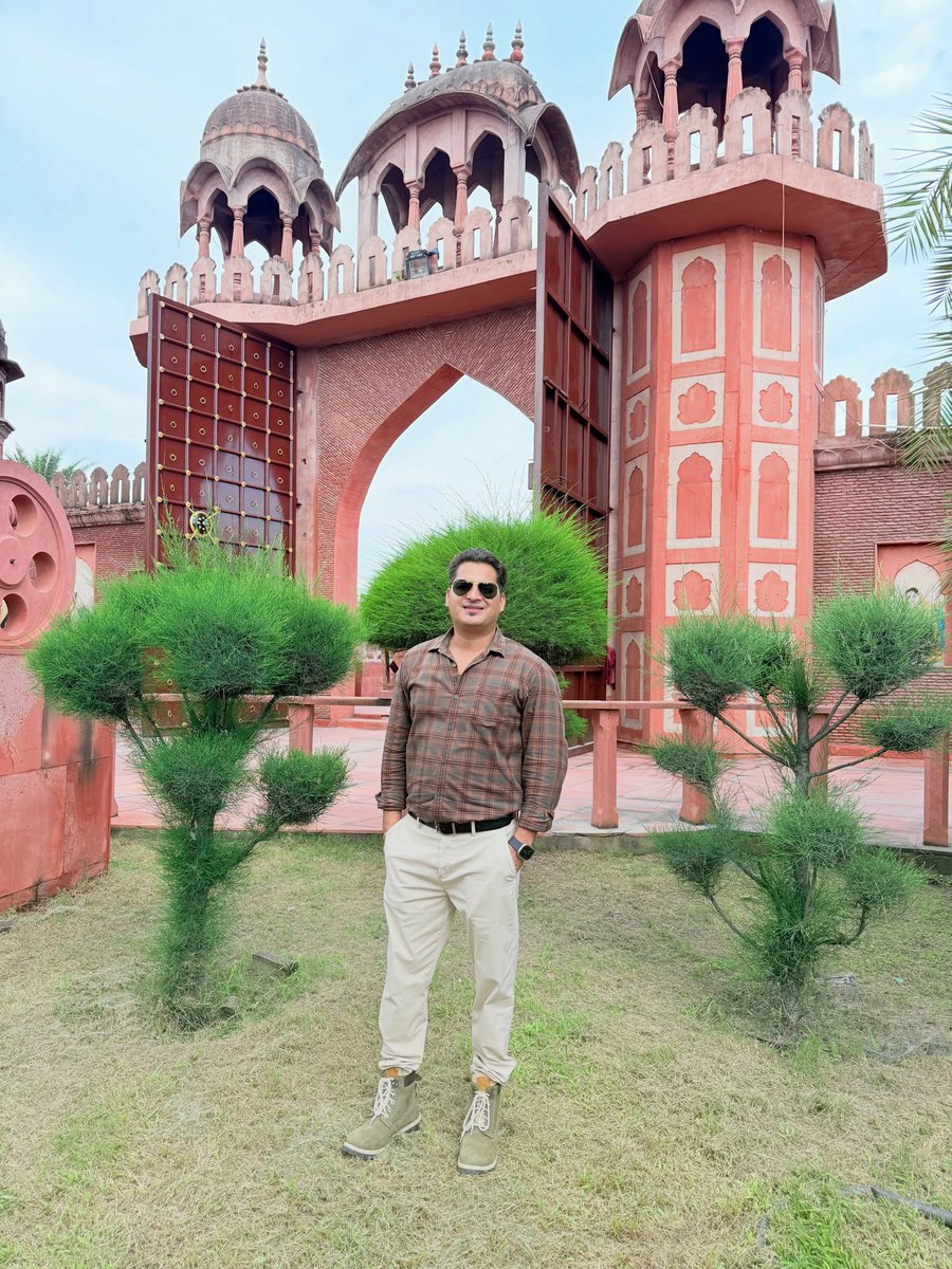 SandeepWebbers's tweet image. It is all about quality of life and being proud of what I do. I need me to be me. 🫰🏻😇