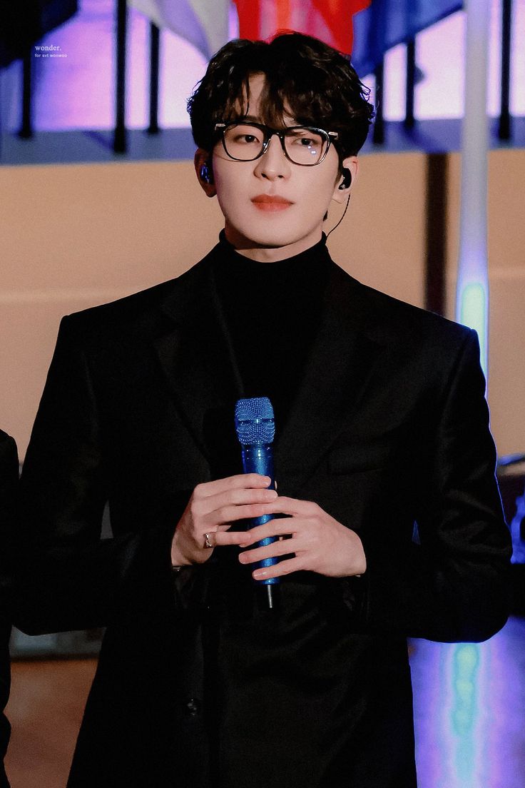 _hourlywonwoo's tweet image. #WONWOO #세븐틴 #원우 #SEVENTEEN