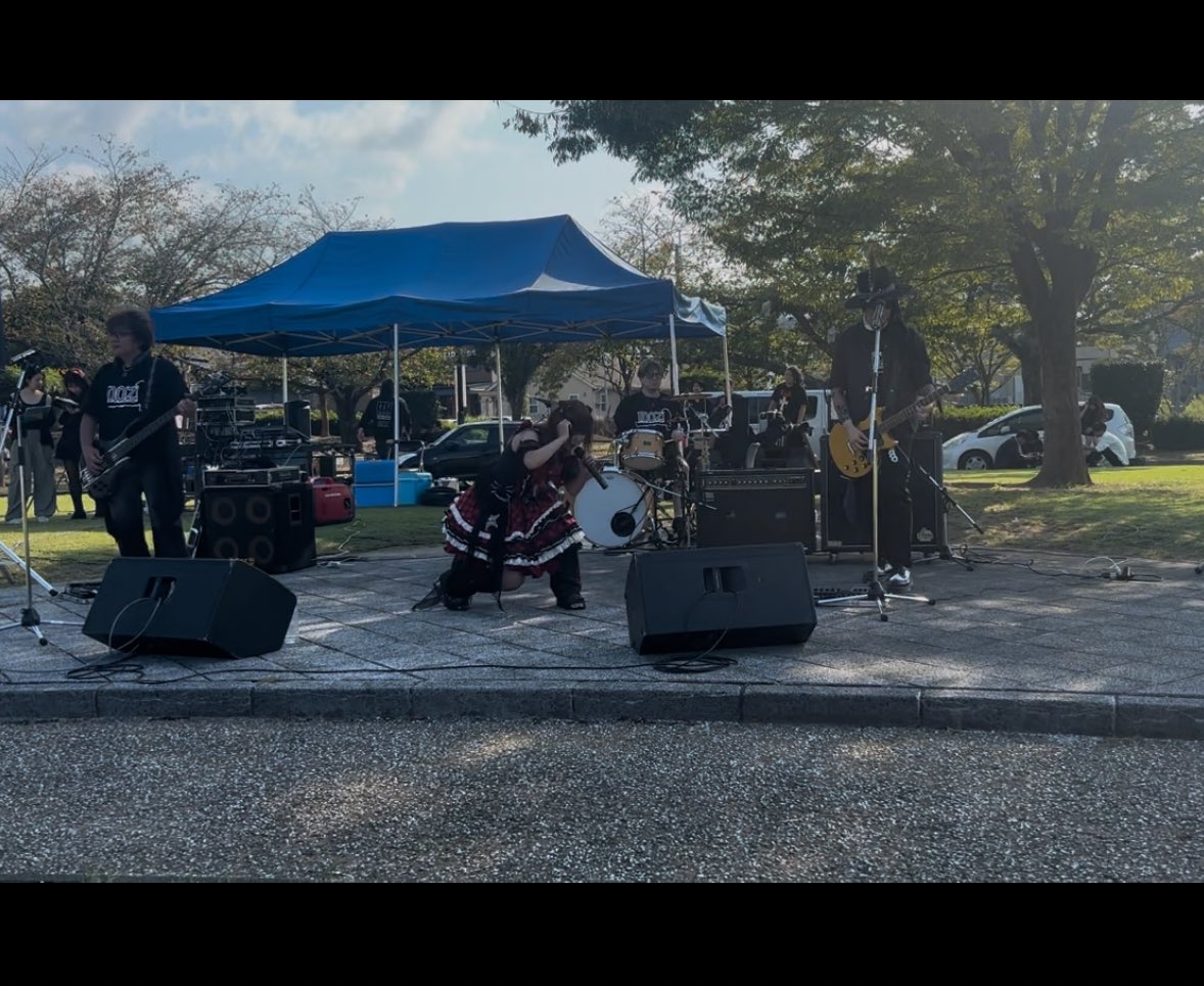 MOZ_KAMD's tweet image. 本日は岡垣サンリーアイさんでのドムフェスありがとうございました🙏☺
日差しのさす暑い中見に来てくださった皆さん本当にありがとうございます🖤໒꒱
ゆっくり休まれてくださいね😊

 #MOZZ