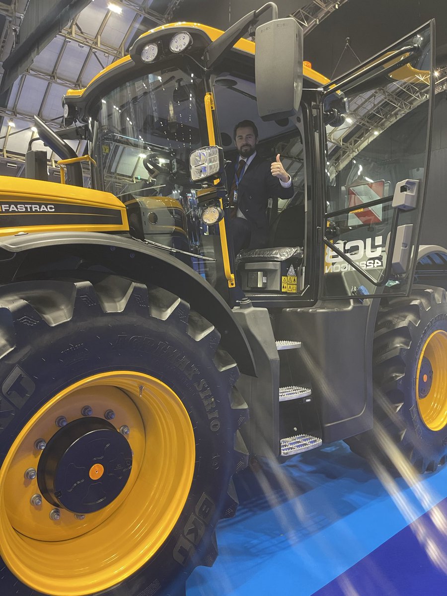 Kam4London's tweet image. Modern conservatism isn’t just about boardrooms. It’s about engines, energy, and enterprise. 🚜🇬🇧
#CPC25 #Conservatives