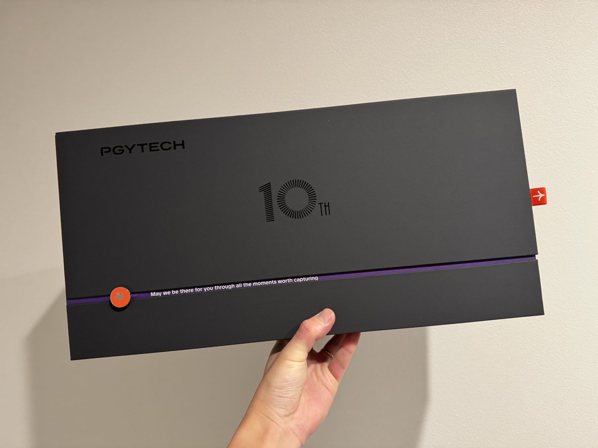 とある遠征撮影旅から帰ったらPGYTECHの10周年記念プレゼントが届いて