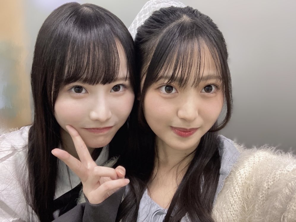 hiyokko928's tweet image. ブログ更新ありがとう！
ハーフアップ巻きめっちゃかわいい～
先輩と同期との写真ありがとう、色んなこと知れて嬉しい
 #蔵盛妃那乃日記