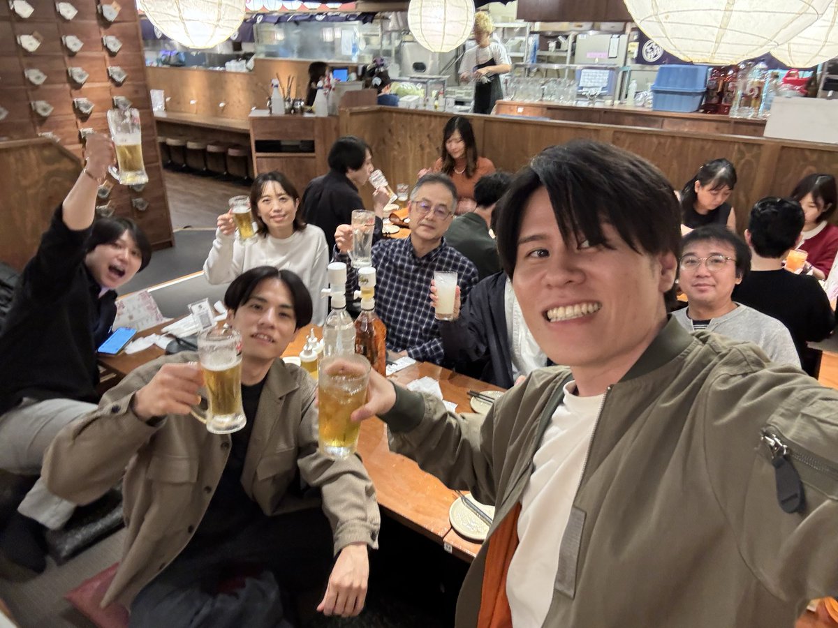 Image for the Tweet beginning: #デイトラ リアル自習室後の打ち上げ🚀
めちゃくちゃ楽しかったし、色んなアドバイスもできて開催してよかった🐯（みんな、もっと早く相談してくれていいのよ！笑）

そして最近オフ会をやると毎回
「他の高額スクールに通ったけど仕事にならず、デイトラに入り直した」という声をもらう。… 