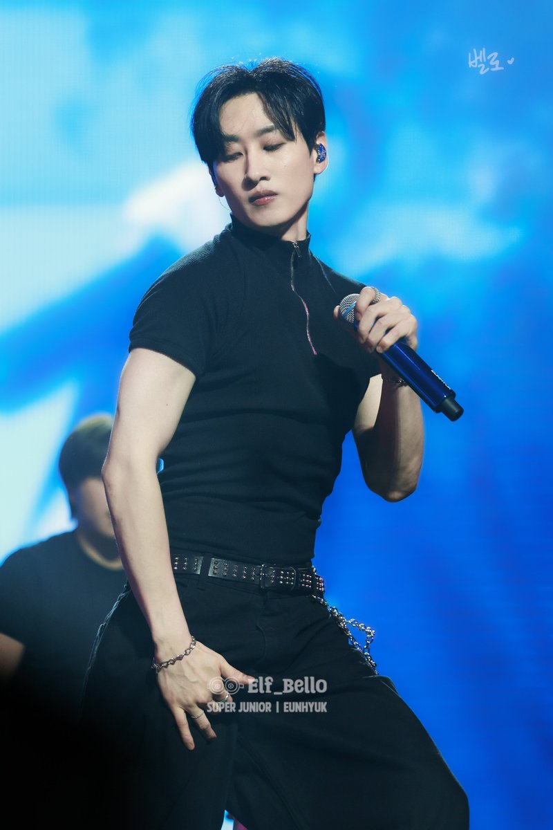 ElfBello's tweet photo. 네게만 반응해 in the DNA 🐰

20251004 SUPER SHOW 10 in Manila

@SJofficial @AllRiseSilver #SuperJunior #슈퍼주니어 #EUNHYUK #은혁 #이혁재 #ウニョク #SuperShow #SuperShow10 #20th_Anniversity_TOUR #슈퍼쇼10 #SS10 #SuperShow10inManila #SS10inManila #SS10inMNL https://t.co/I4GVJMN446