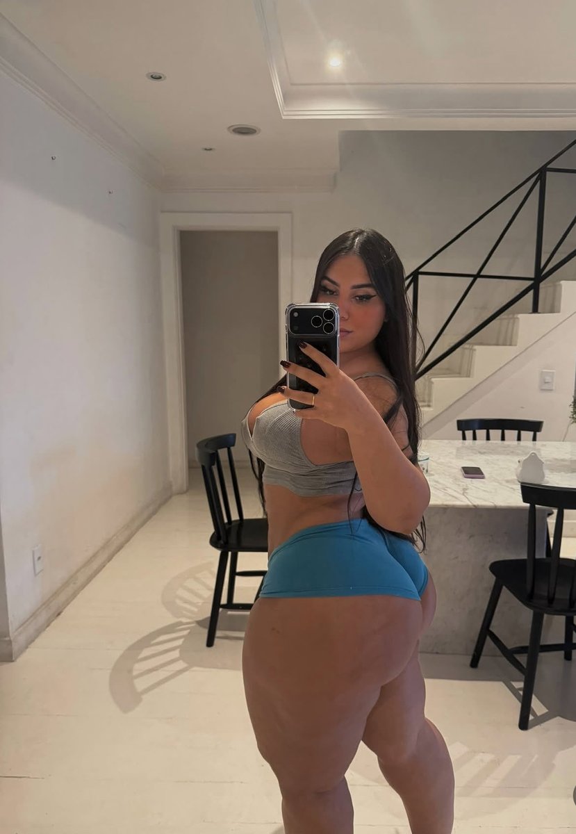 teehalbs's tweet photo. Anyone wanna have some cool fun🍑🍆💦 https://t.co/RcEgamx1Ba