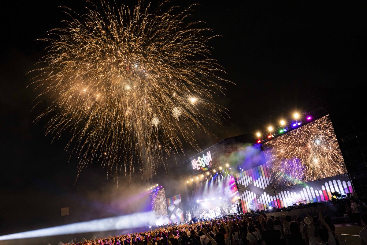 *:｡📸
　　* :ﾟ♪
━━━━━━━━━━━━
#WESSIONフェス 𝔻𝔸𝕐𝟙🌅
━━━━━━━━━━━━
　　　　　　*♬.
　　　　　　　  *🎤｡:*･ﾟ

ラストはええじゃないかで大集合📸🌈

#WESTꓸ 
#アイナジエンド
#SaucyDog
#サンボマスター
#LuckyKilimanjaro

#WESSIONフェス