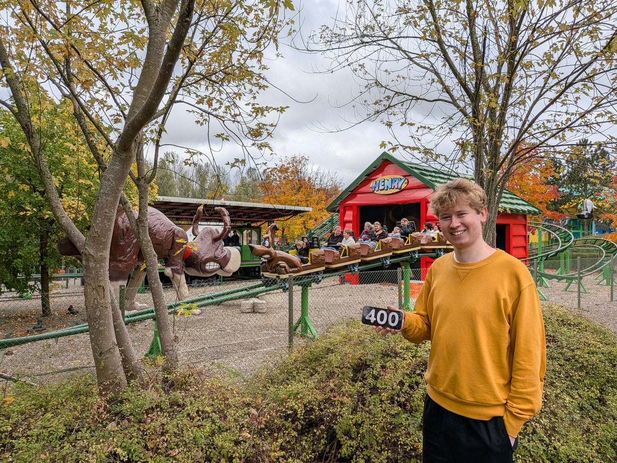 ZakFarren's tweet photo. My 400th roller coaster 🎢 

The Dog Fart Coaster https://t.co/hy9AqBFjfx