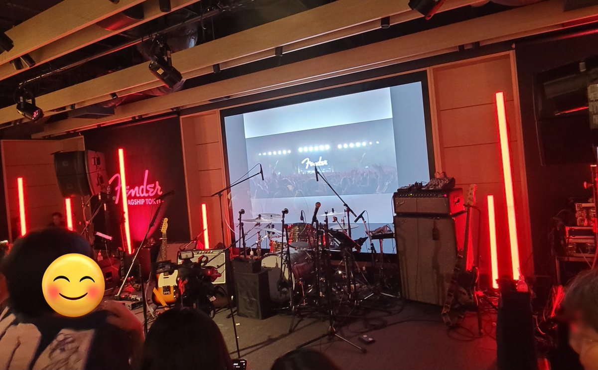 ttaakkaa48's tweet image. 今日は続いてこちら！
Fender FRAGSHIP TOKYOで乃紫ちゃんのフリーライブでした🎸
好きな曲聴けたしトークも楽しかった🤘

#乃紫
#Fender