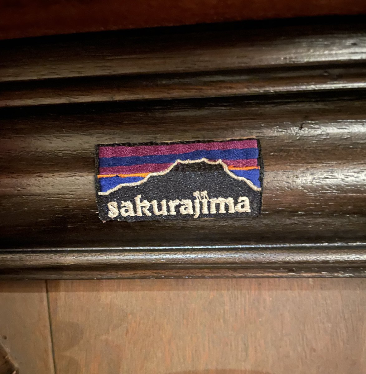 chiseuta's tweet photo. Patagoniaならぬsakurajima https://t.co/RFnAvwevAw