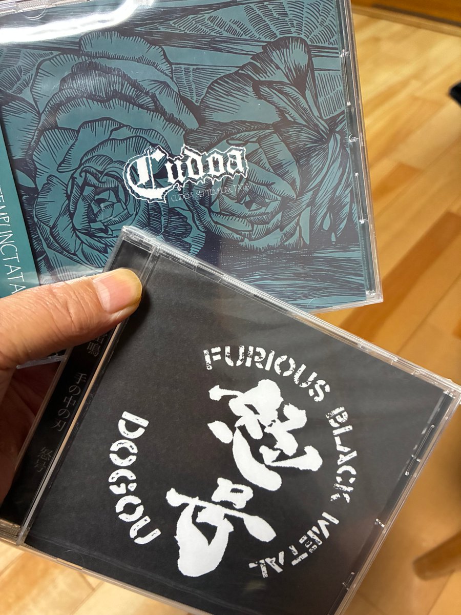 久しぶりに轟音浴びさせて頂いてきました。