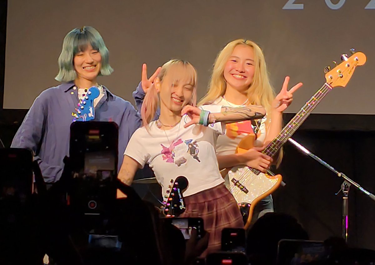 hinanon20130517's tweet image. 昨日はチリビ🥹
めちゃくちゃ可愛かった〜！
#ChilliBeans.
#Fender