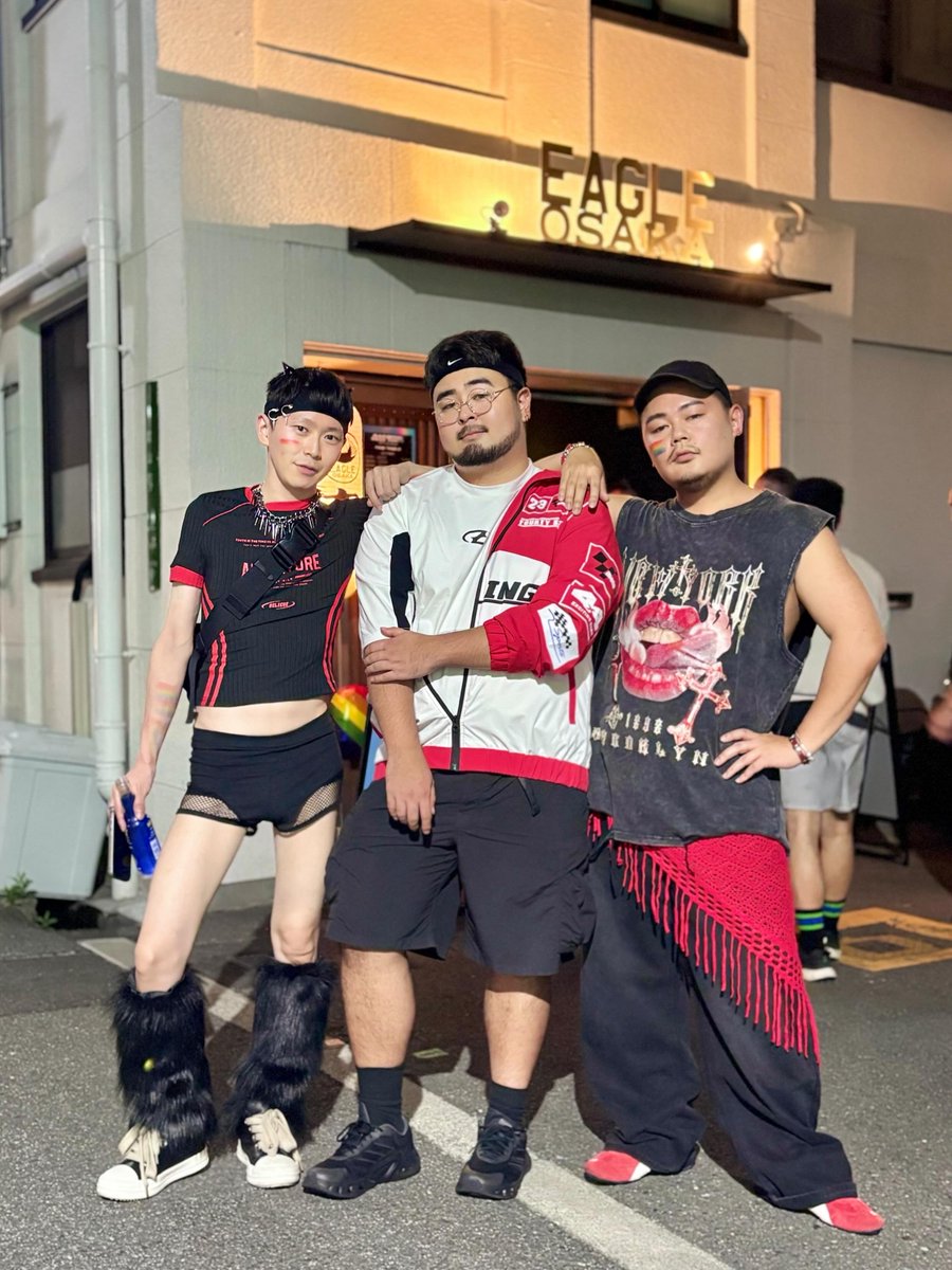 H A S S É tweet media